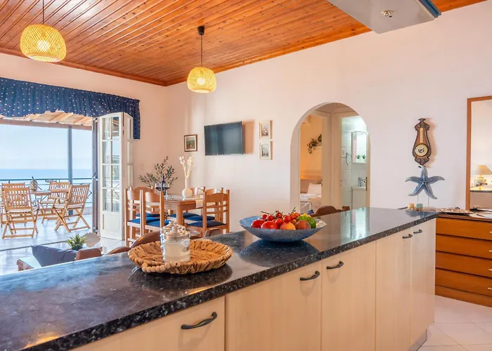 Aqua * Koroni (Messinia)