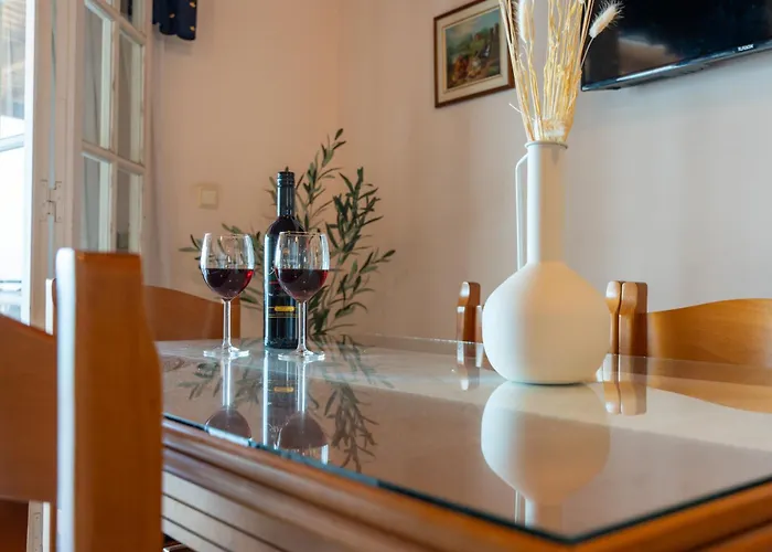 Aqua * Koroni (Messinia)